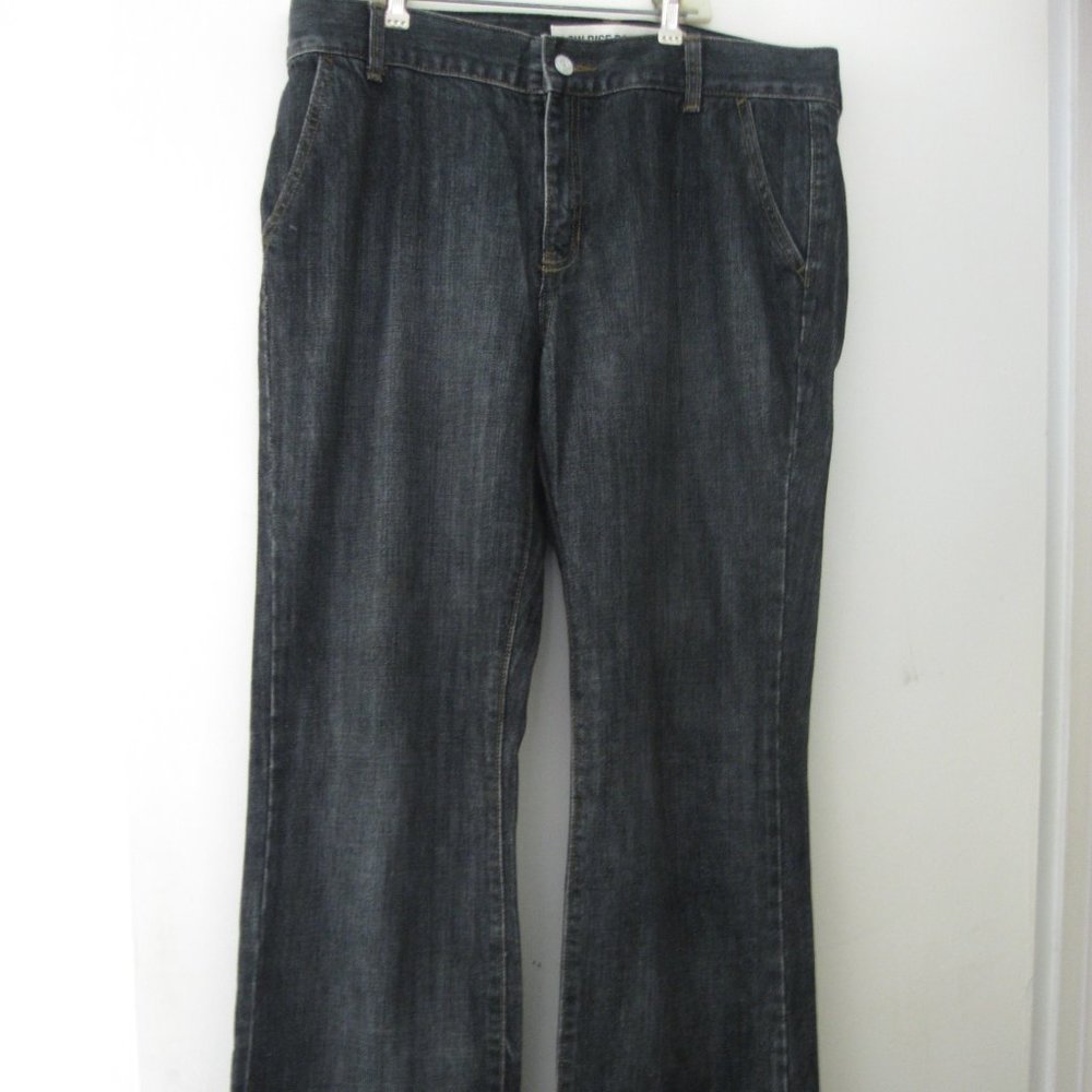 SIZE 12 Black GAP ladies jeans, Boot cut, low-rise